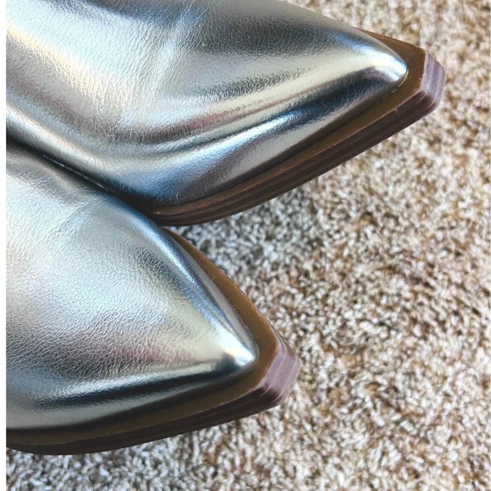 MIA Silver Metallic Pointed Toe Ankle Boots Western Block Heel Size 7.5